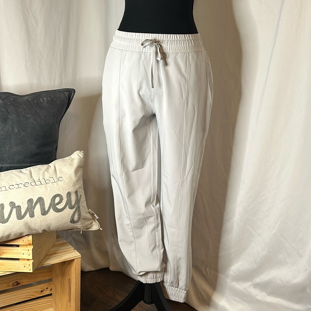 NWT‎ Mono B Classic Joggers - ice gray